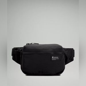 Lululemon Clean Lines Belt Bag NWOT